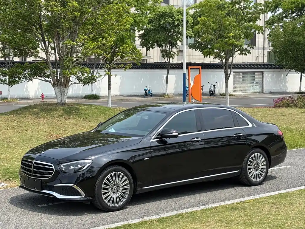 Mercedes-Benz E-Class 2020 — фото 1