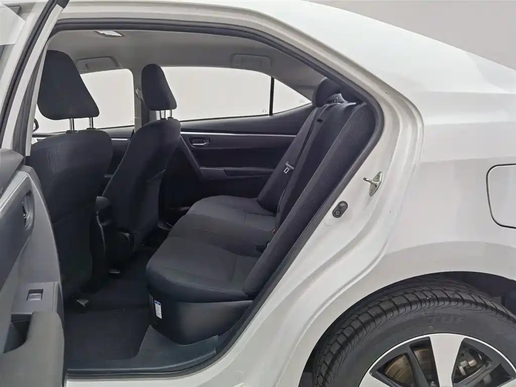 Toyota Levin Twin Engine E+ 2022 — фото 15