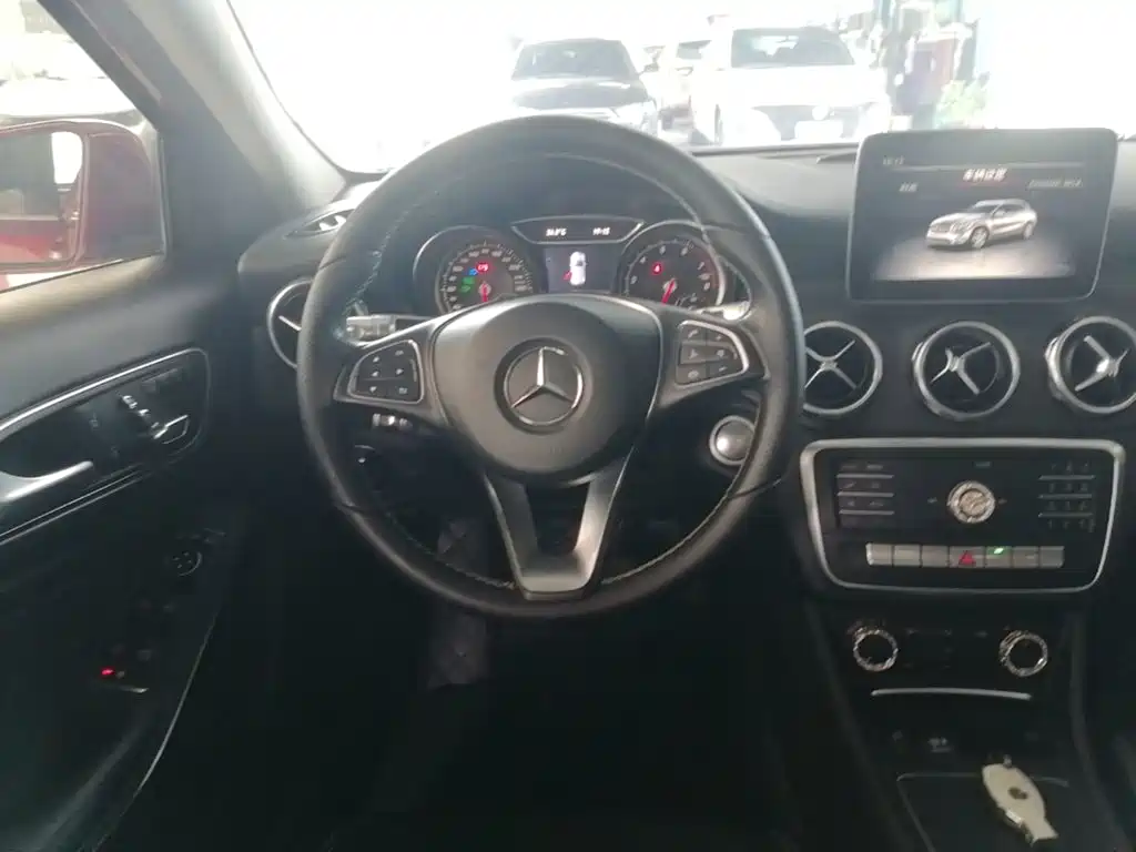 Mercedes-Benz GLA 2019 — фото 11