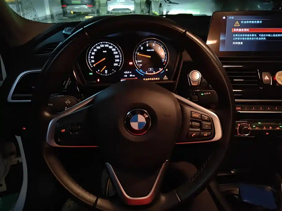 BMW 1 Series 2023 — фото 15