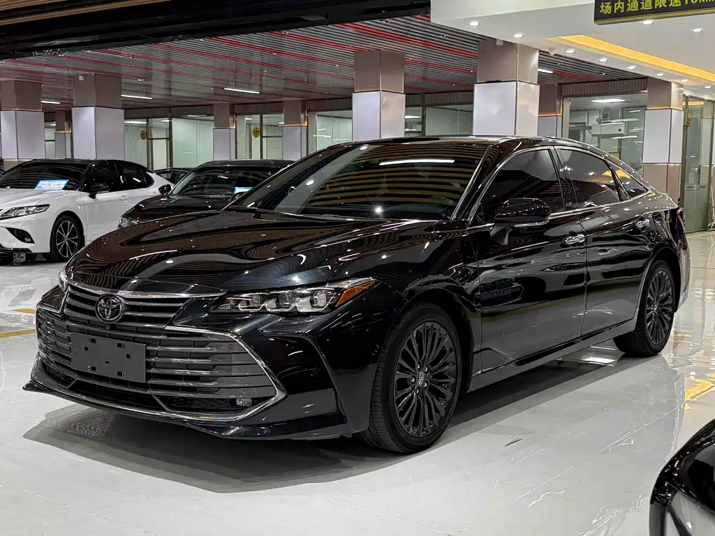 Toyota Avalon 2019 — фото 1