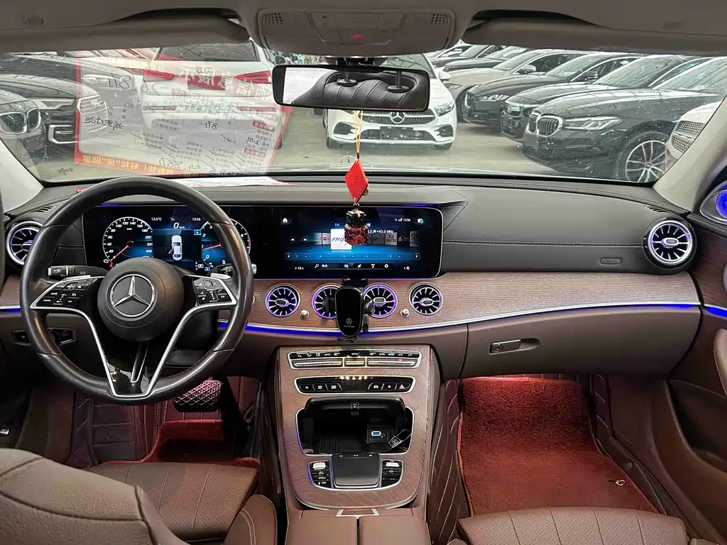 Mercedes-Benz E-Class 2022 — фото 6