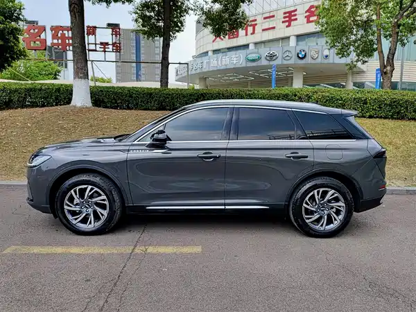 Lincoln Corsair 2025