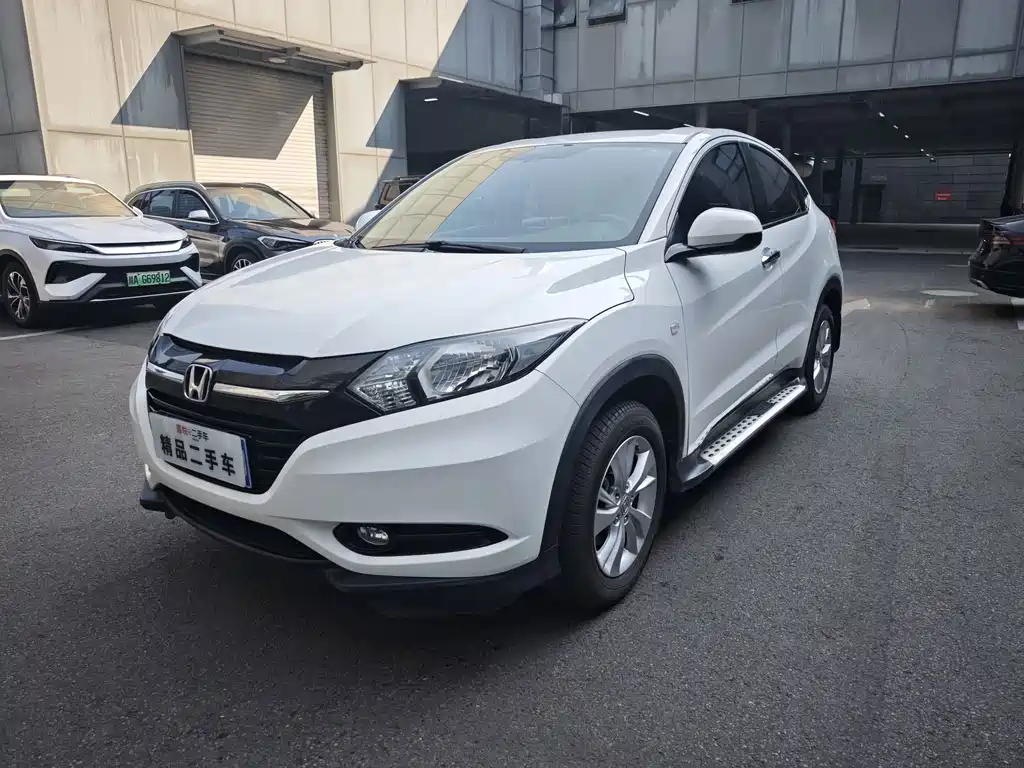 Honda Vezel 2016
