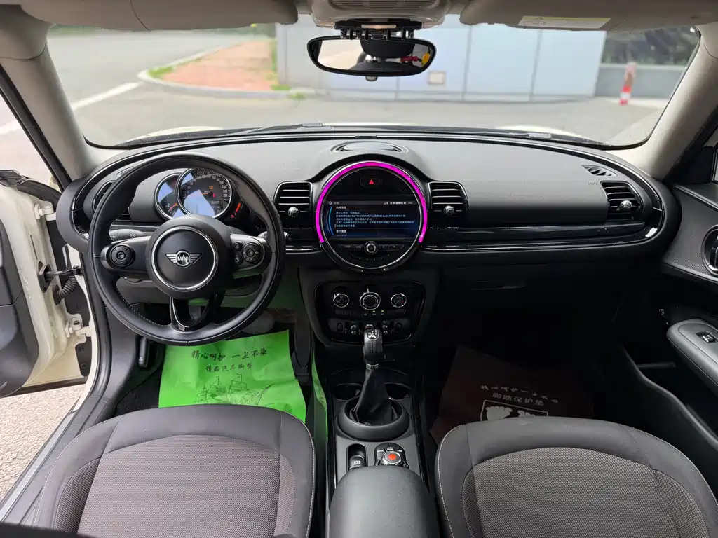 MINI Clubman 2019 — фото 11