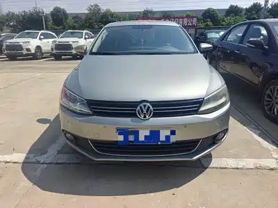 Volkswagen Sagitar 2015