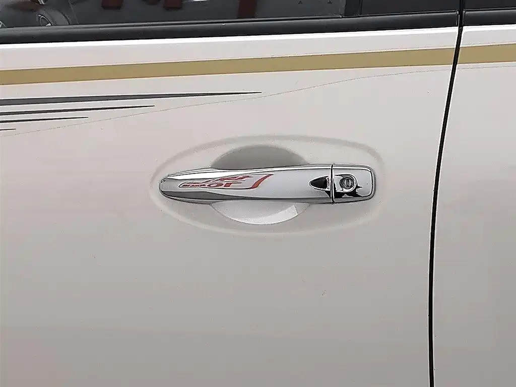 Nissan Terra 2021 — фото 18