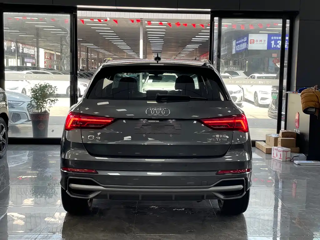 Audi Q3 2022 — фото 15
