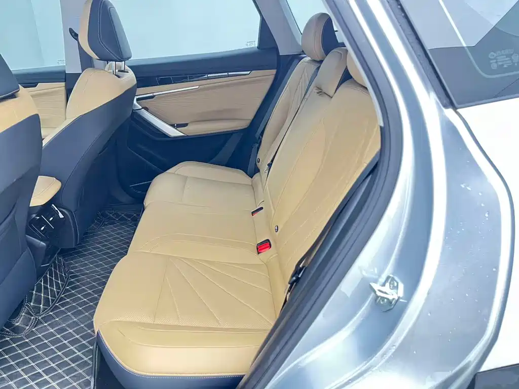 Geely Boyue L 2023 — фото 10