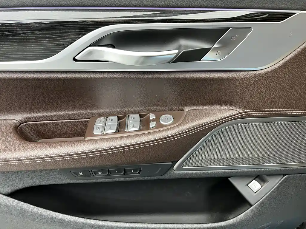 BMW 7 Series 2018 — фото 4