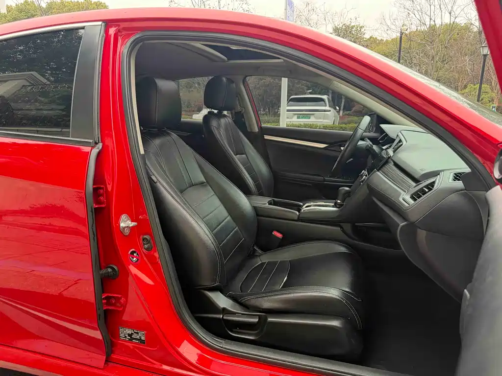 Honda Civic 2020 — фото 12