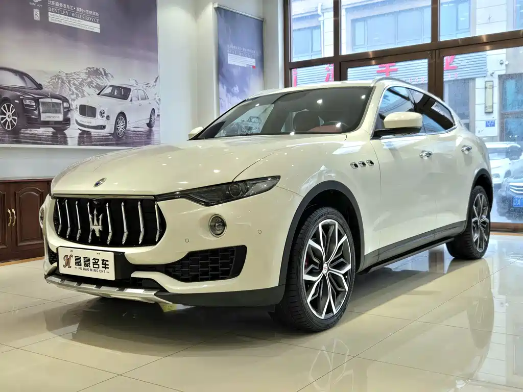Maserati Levante 2018 — фото 1