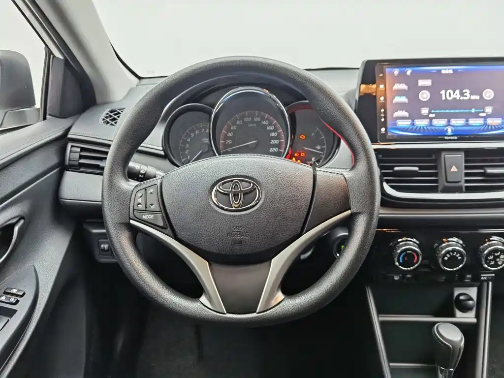 Toyota Vios 2022 — фото 11