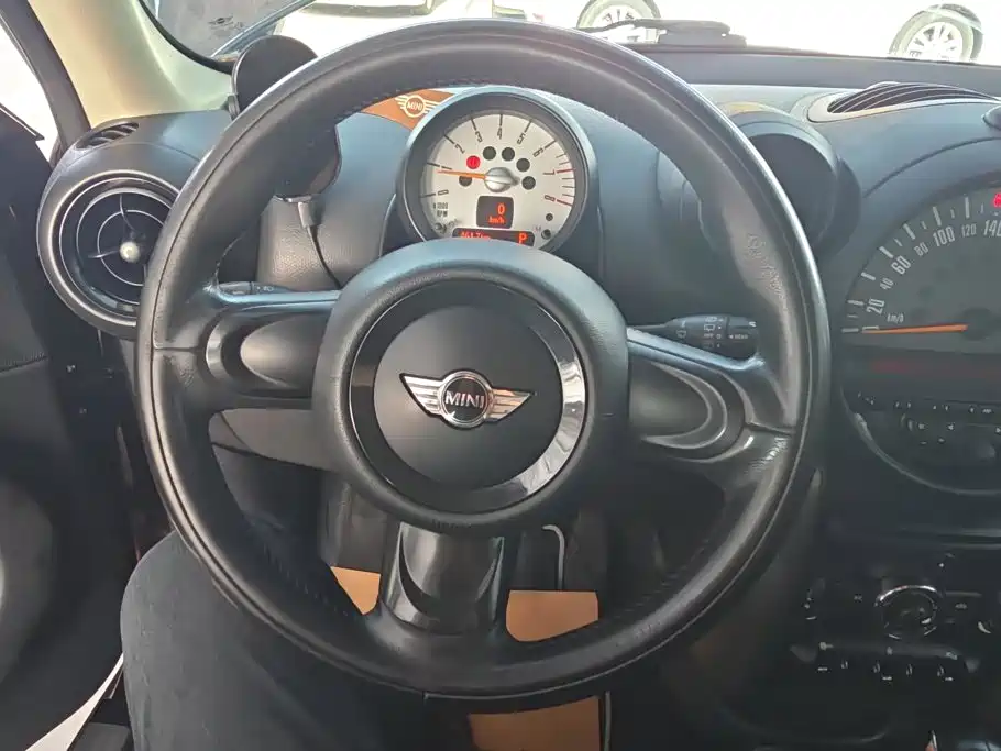 MINI Countryman 2014 — фото 15