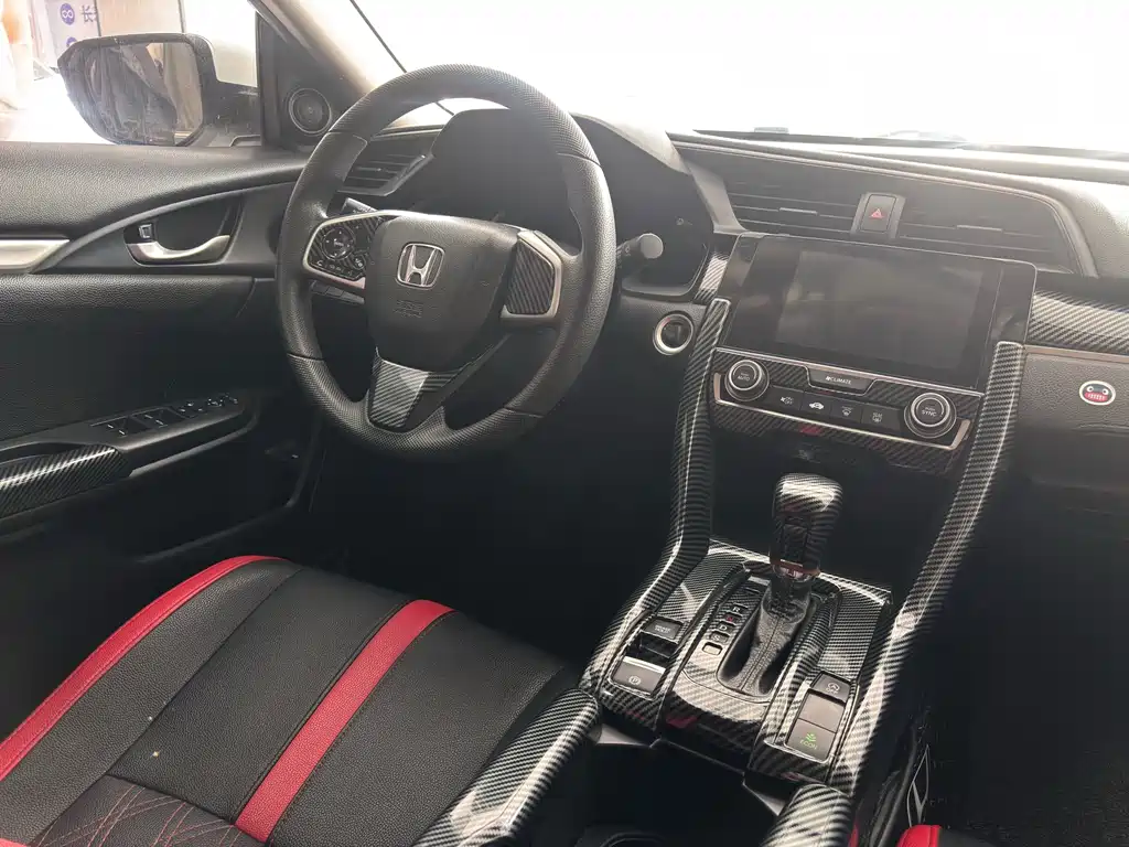 Honda Civic 2020 — фото 10
