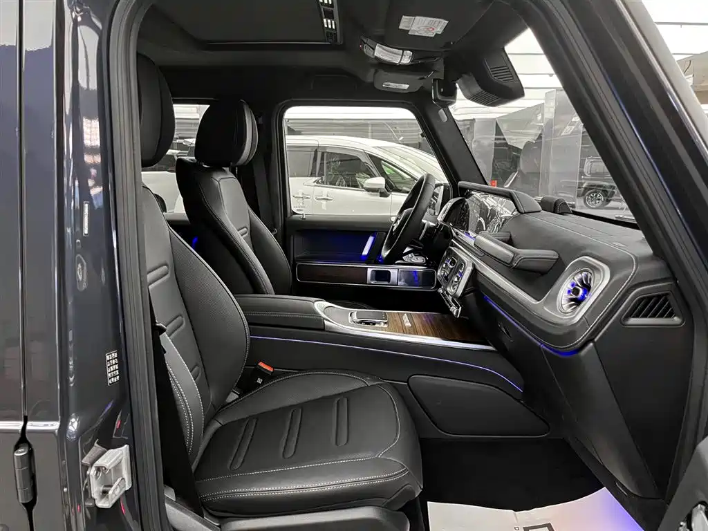 Mercedes-Benz G-Class 2025 — фото 13