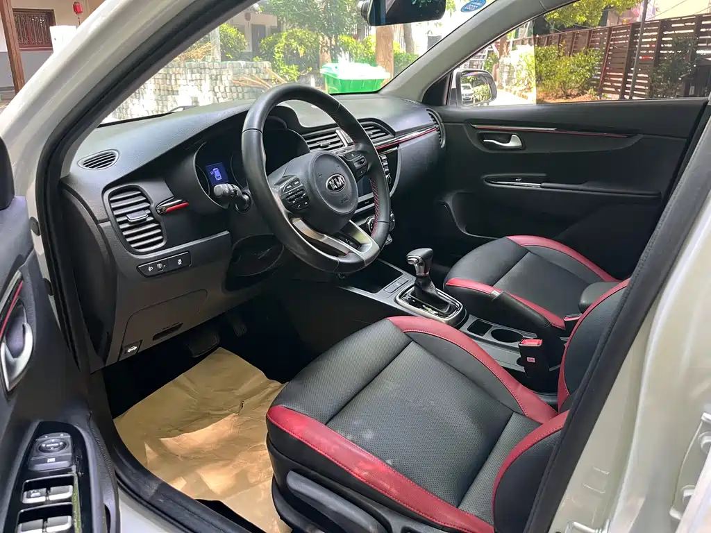 Kia KX Cross 2019 — фото 9