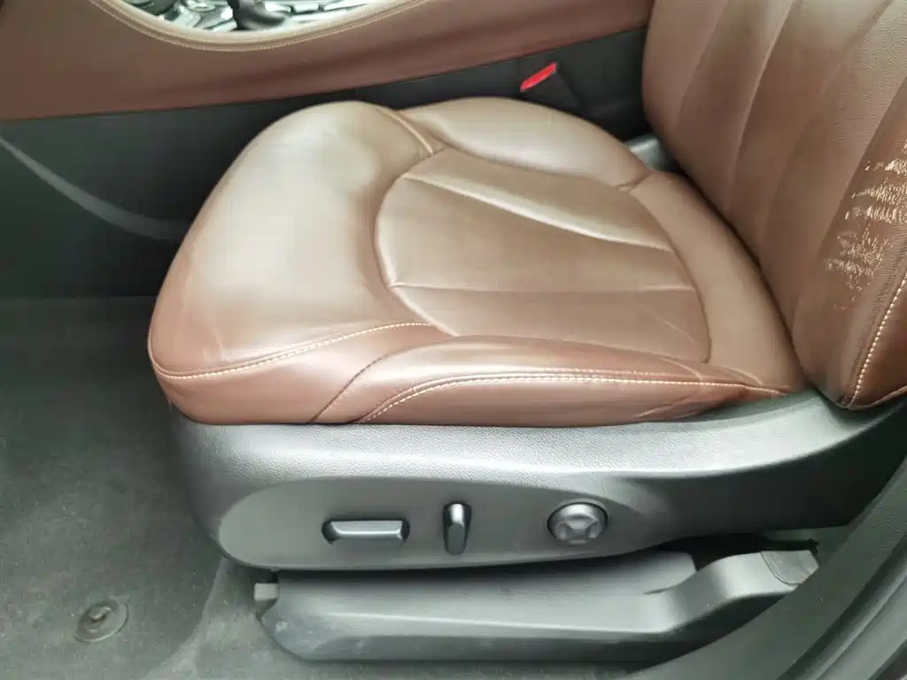 Buick Envision Plus 2018 — фото 20