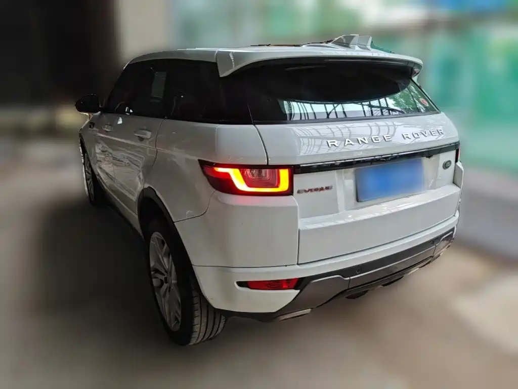 Land Rover Evoque 2019 — фото 9