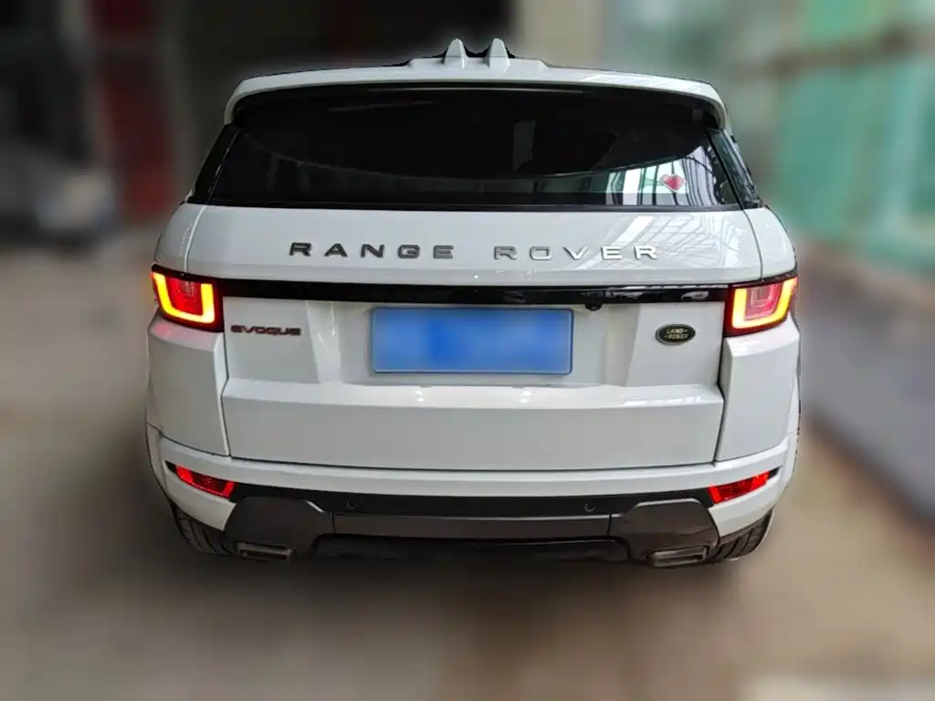 Land Rover Evoque 2019 — фото 10