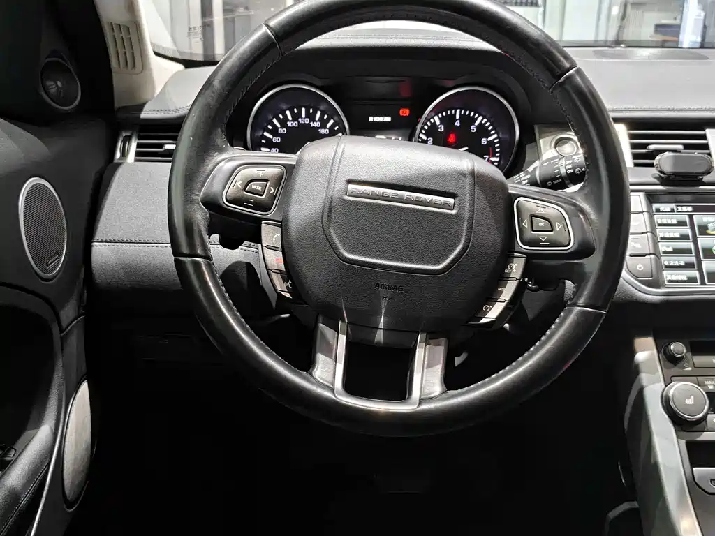 Land Rover Range Rover Evoque 2015 — фото 21