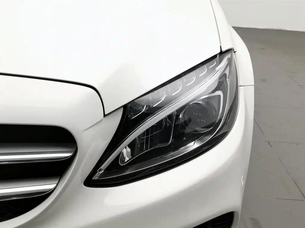 Mercedes-Benz C-Class 2018 — фото 7