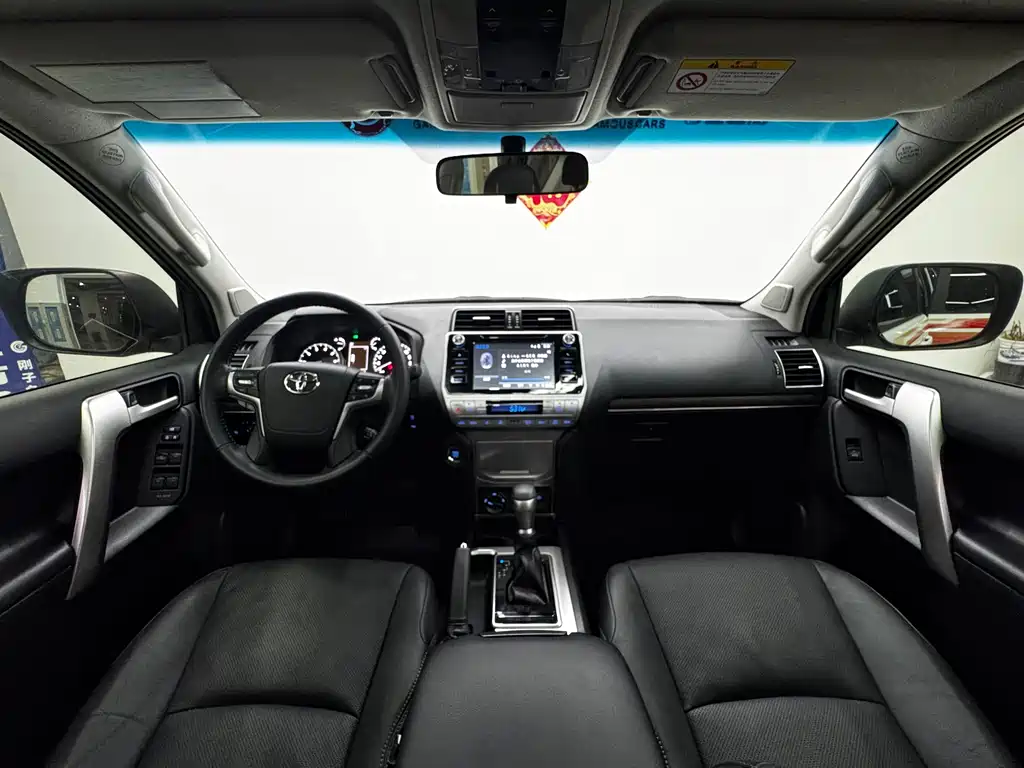 Toyota Prado 2018 — фото 11