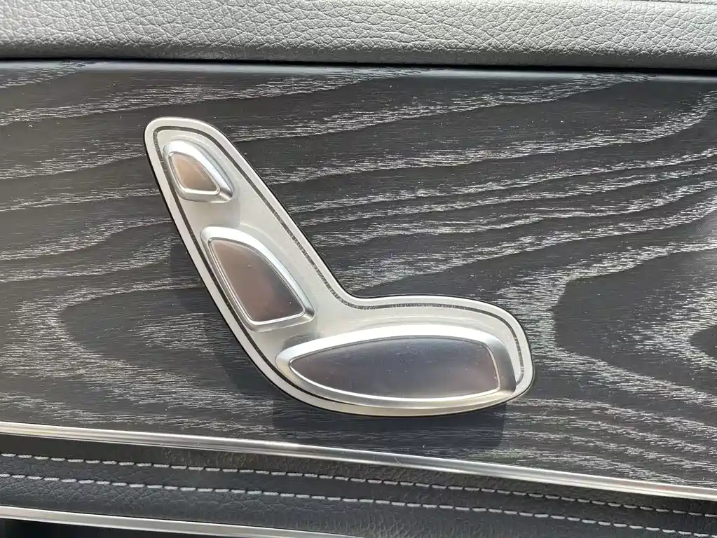 Mercedes-Benz C-Class 2020 — фото 19