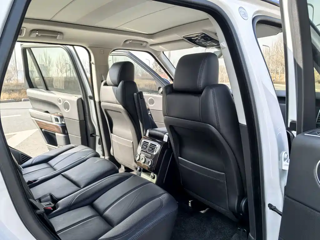 Land Rover Range Rover 2018 — фото 14