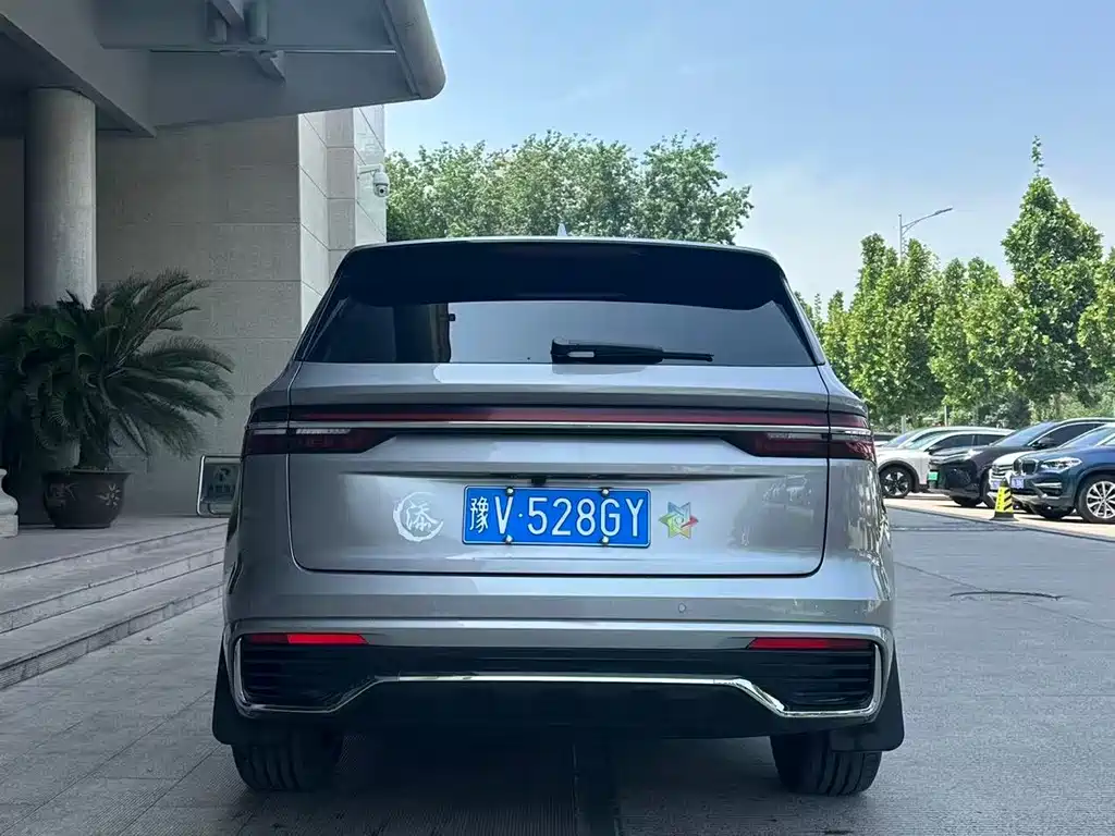 Geely Xingyue L 2023 — фото 15