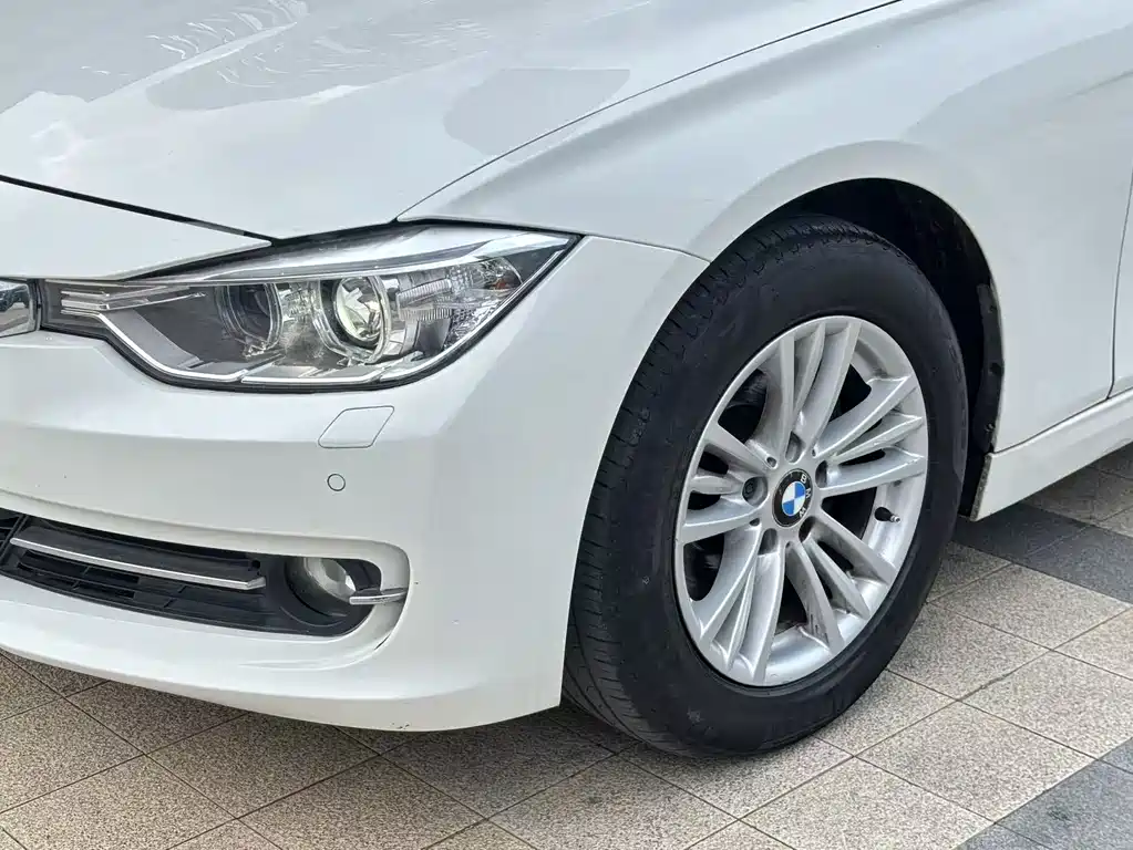 BMW 3 Series 2013 — фото 9