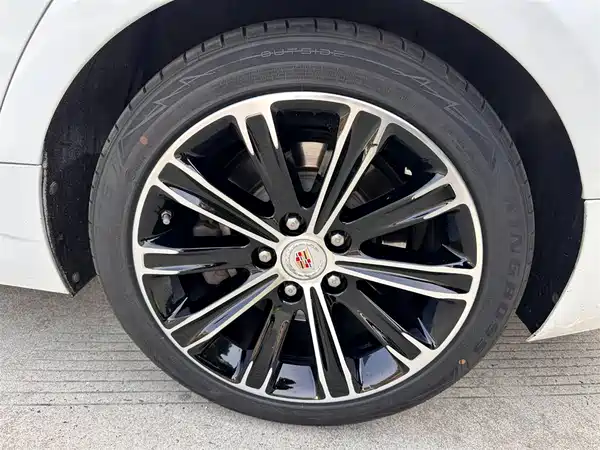 Cadillac ATS-L 2014
