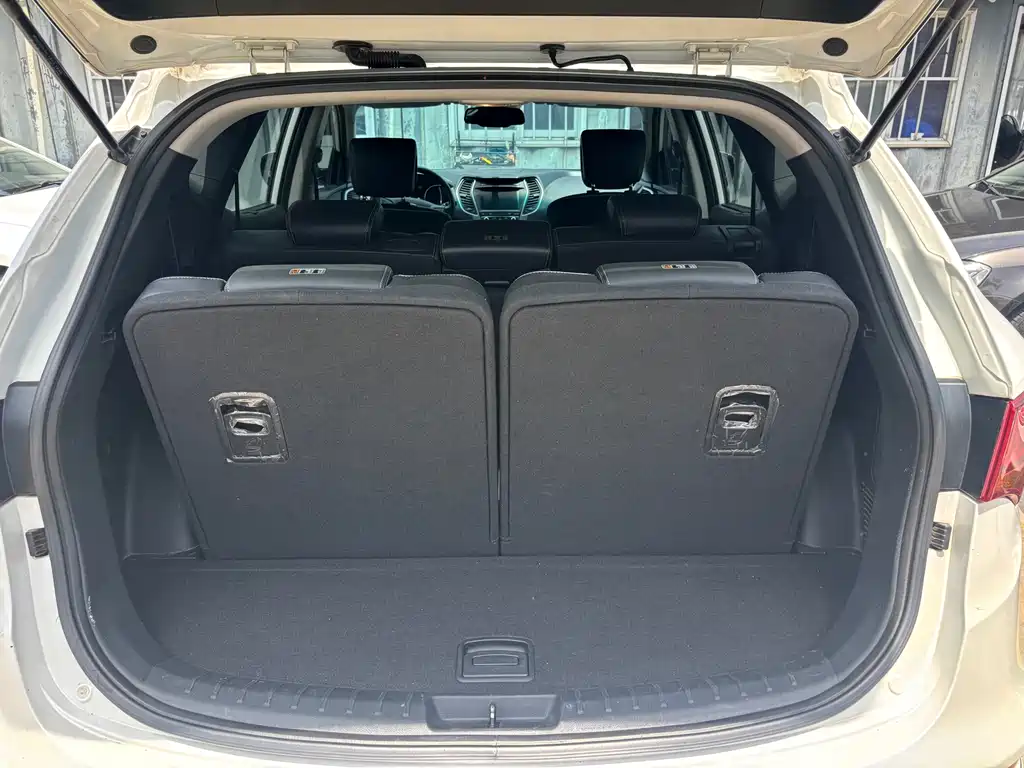 Hyundai Santa Fe 2017 — фото 15