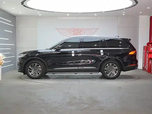 Lincoln Aviator 2024