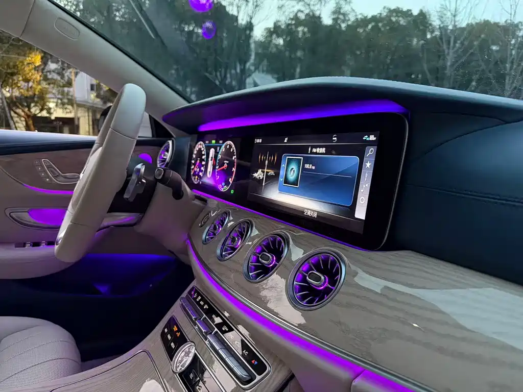 Mercedes-Benz E-Class 2020 — фото 10
