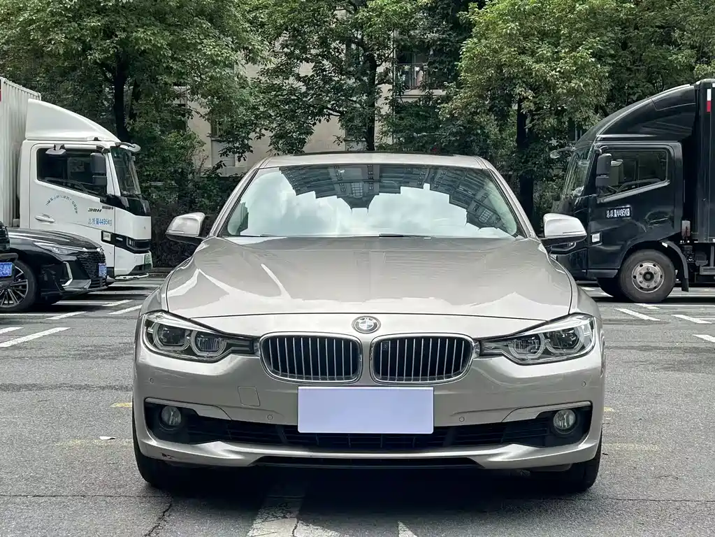 BMW 3 Series 2018 — фото 2