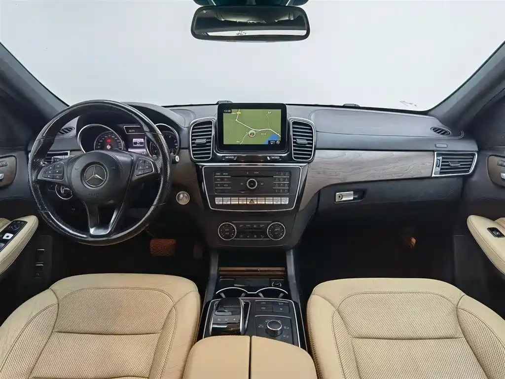 Mercedes-Benz GLS 2017 — фото 8