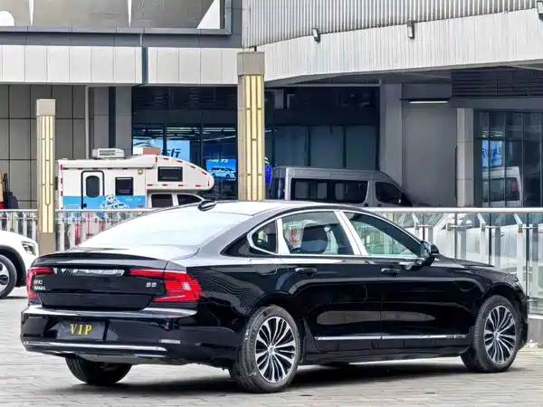 Volvo S90 2024