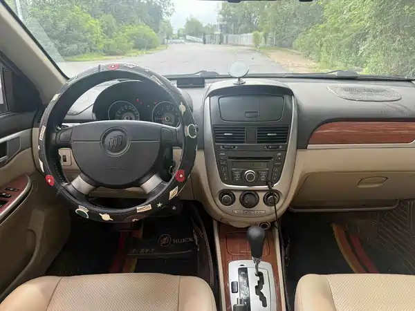 Buick Excelle 2012