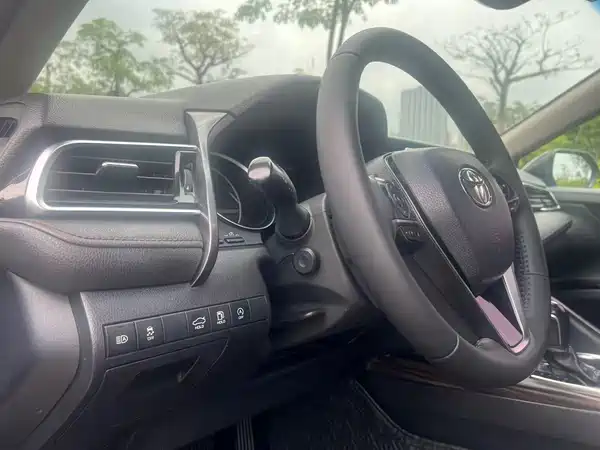 Toyota Camry 2019