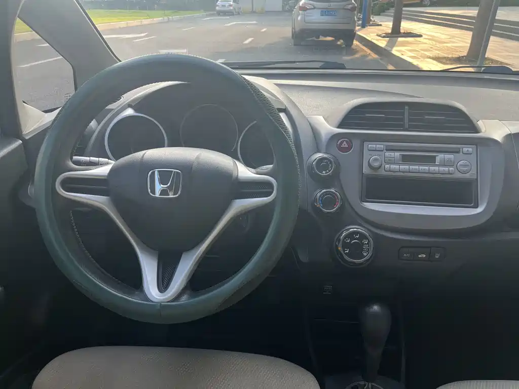 Honda Fit 2013 — фото 18