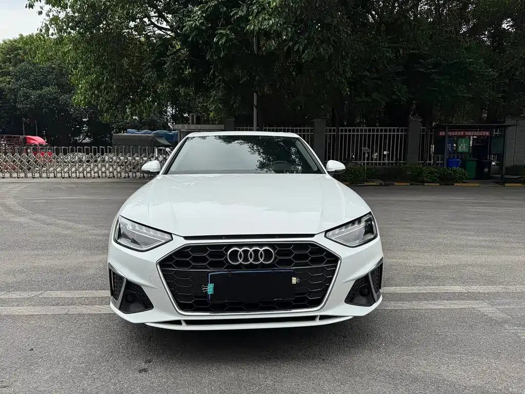 Audi A4L 2021