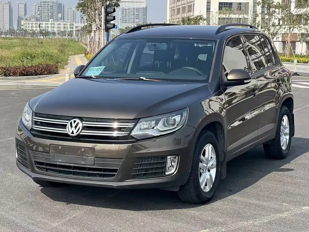 Volkswagen Tiguan 2014 — фото 1