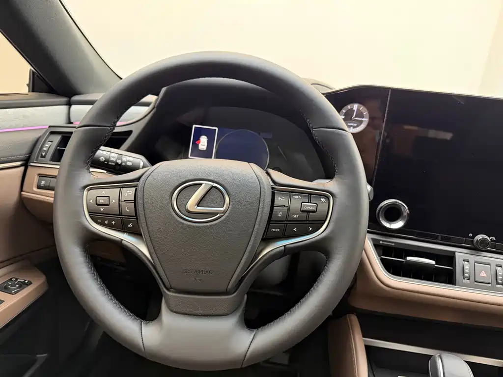 Lexus ES 2024 — фото 12