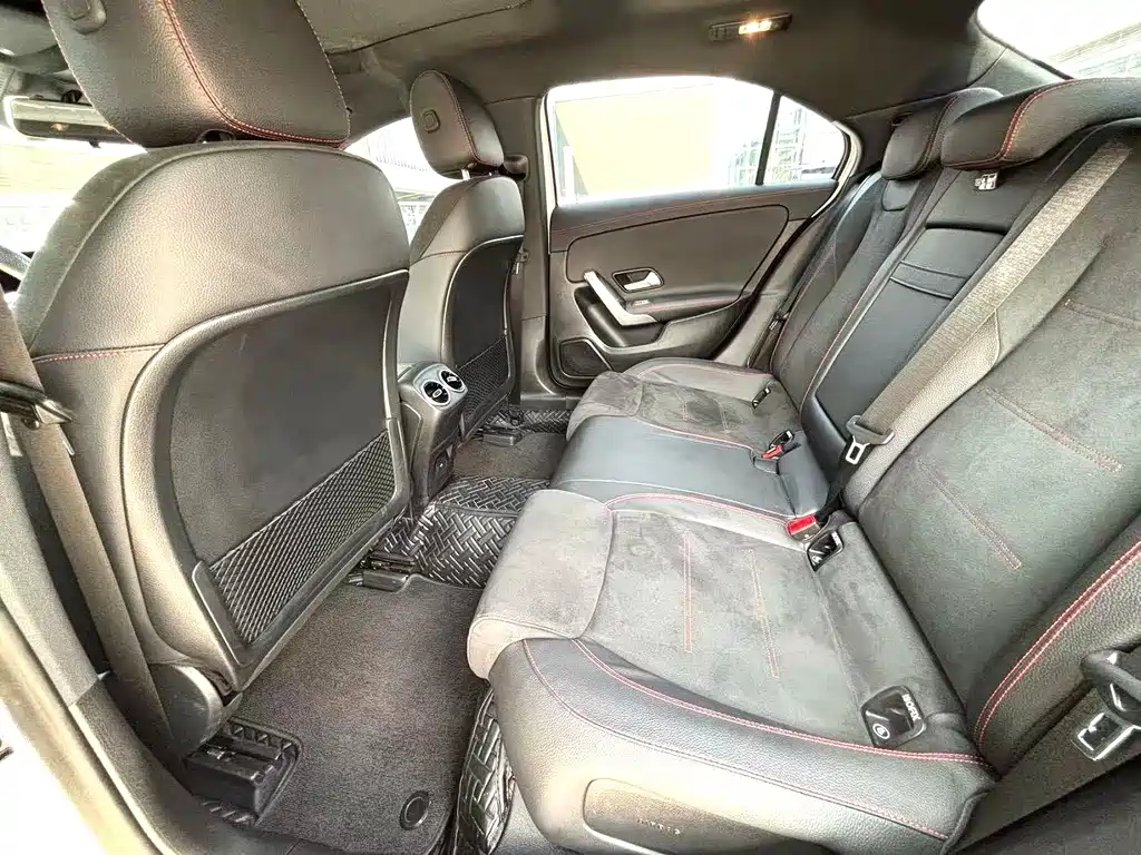 Mercedes-Benz A-Class 2023 — фото 8