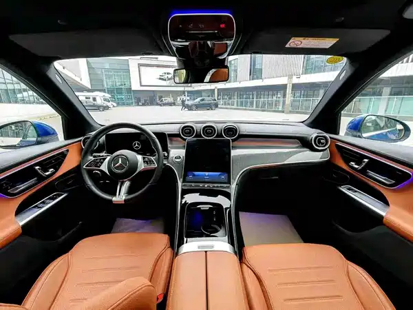 Mercedes-Benz GLC 2025