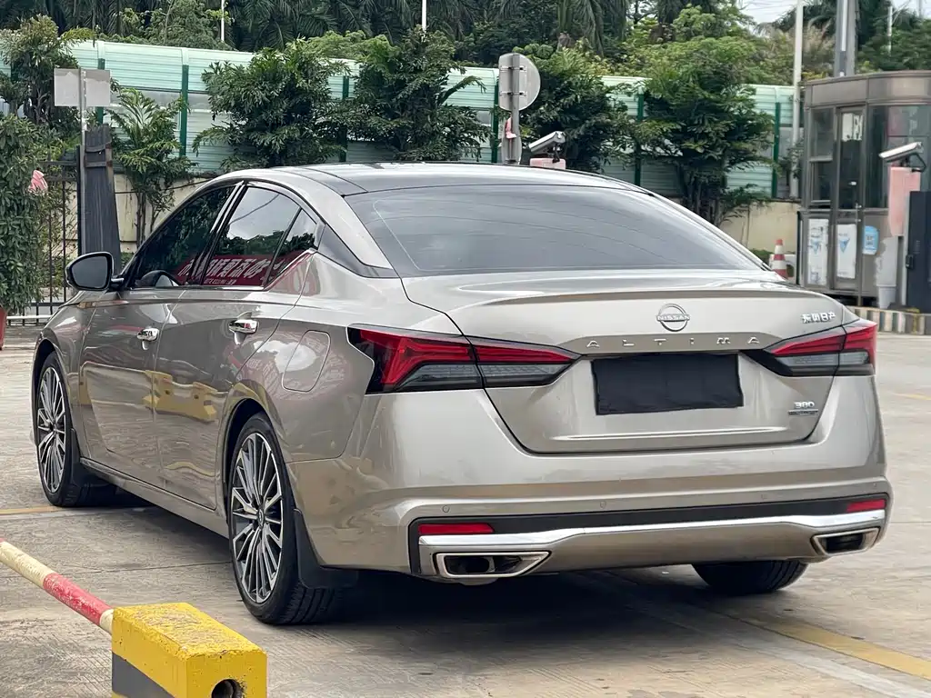 Nissan Teana 2023 — фото 4