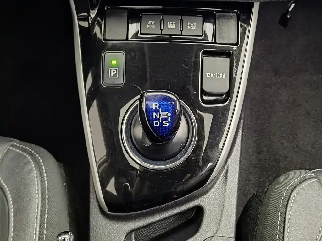 Toyota Corolla 2019 — фото 13