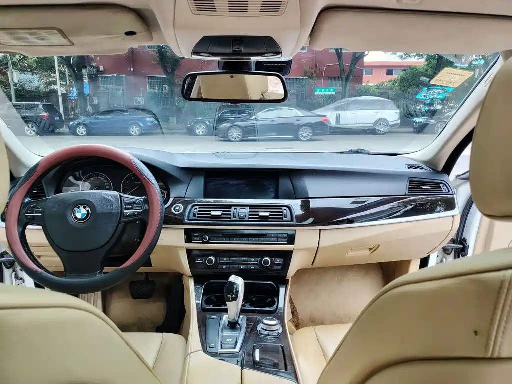 BMW 5 Series 2011