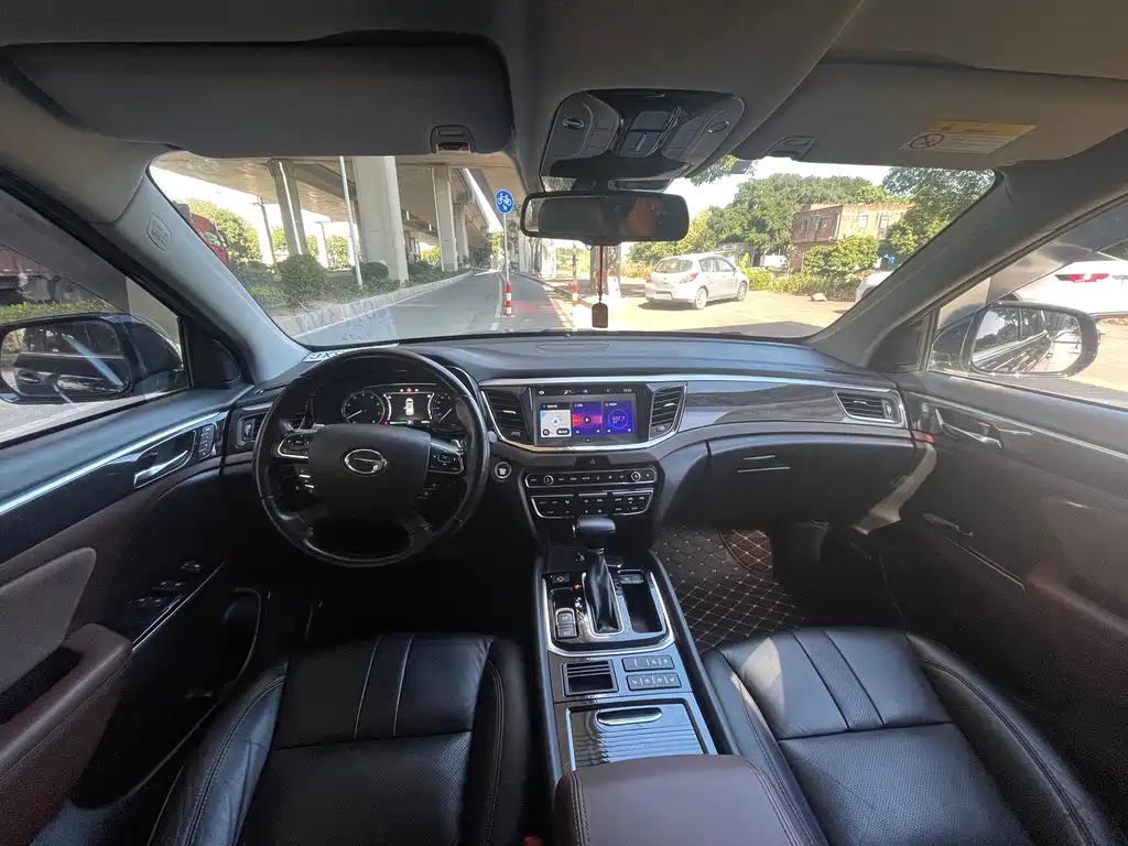 GAC Motor Trumpchi GS8 2018 — фото 9